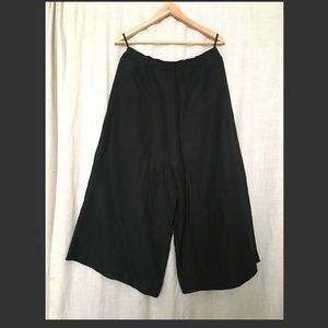 Chic Marimekko wide leg linen black pants